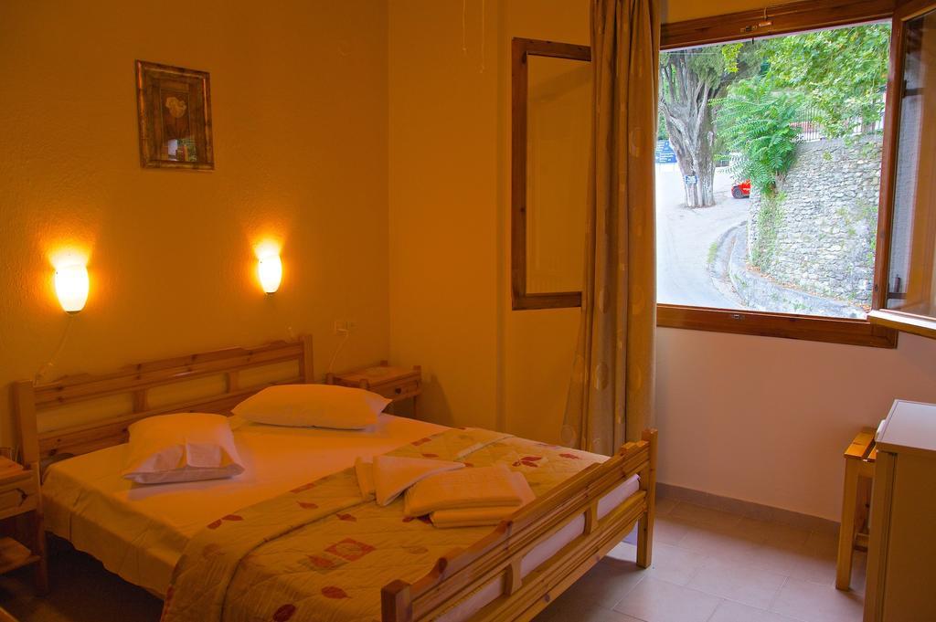 Stavroula Rooms Makrirrákhi Esterno foto